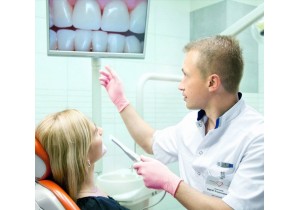 Консультация стоматолога имплантолога  