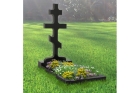Установка креста на кладбище